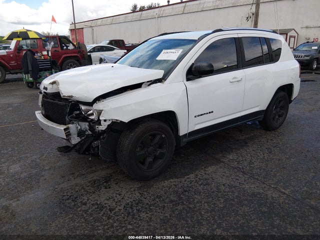 2014 Jeep Compass Sport მანქანა იყიდება აუქციონზე, vin: 1C4NJCBA5ED642675, აუქციონის ნომერი: 44839417