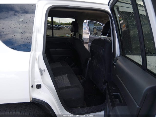 2014 Jeep Compass Sport მანქანა იყიდება აუქციონზე, vin: 1C4NJCBA5ED642675, აუქციონის ნომერი: 44839417