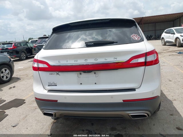 44839440 :رقم المزاد ، 2LMPJ6JR3JBL37385 vin ، 2018 Lincoln Mkx Premiere مزاد بيع