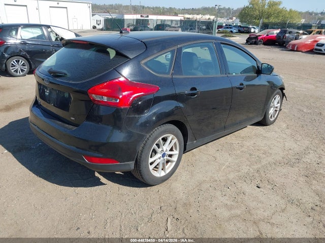 1FADP3K21JL275816 Ford FOCUS SE
