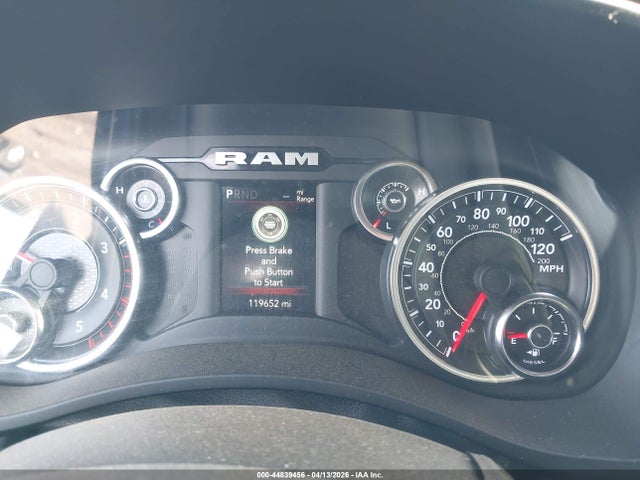 44839456 :رقم المزاد ، 3C63R3DL7KG547846 vin ، 2019 Ram 3500 Big Horn  4x4 6'4 Box مزاد بيع