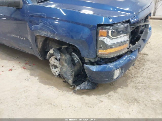 44839470 :رقم المزاد ، 1GCVKREC0JZ100877 vin ، 2018 Chevrolet Silverado 1500 2lt مزاد بيع
