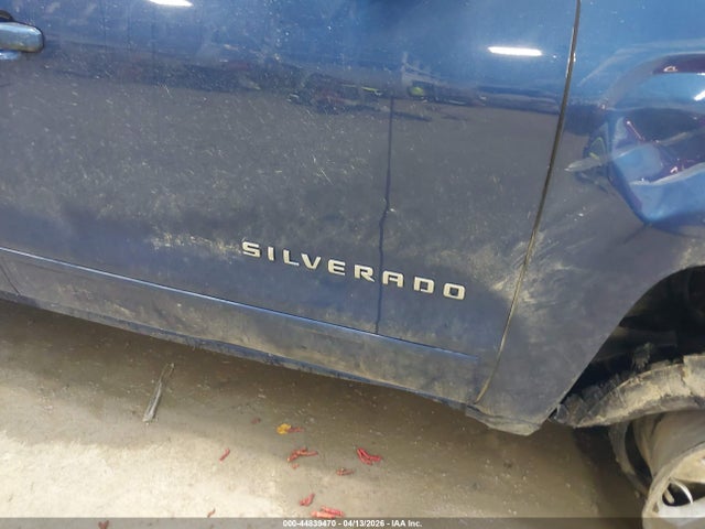 44839470 :رقم المزاد ، 1GCVKREC0JZ100877 vin ، 2018 Chevrolet Silverado 1500 2lt مزاد بيع