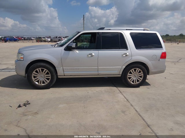 Lincoln Navigator 2014 5LMJJ2H52EEL06357 Image 14