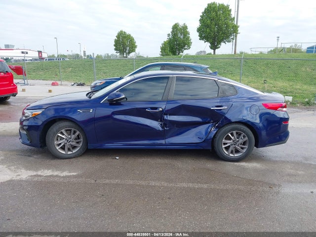 Продажа на аукционе авто 2020 Kia Optima Lx, vin: 5XXGT4L33LG412158, номер лота: 44839501