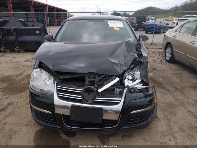 2010 Volkswagen Jetta Limited Edition მანქანა იყიდება აუქციონზე, vin: 3VWRZ7AJ5AM154132, აუქციონის ნომერი: 44839502