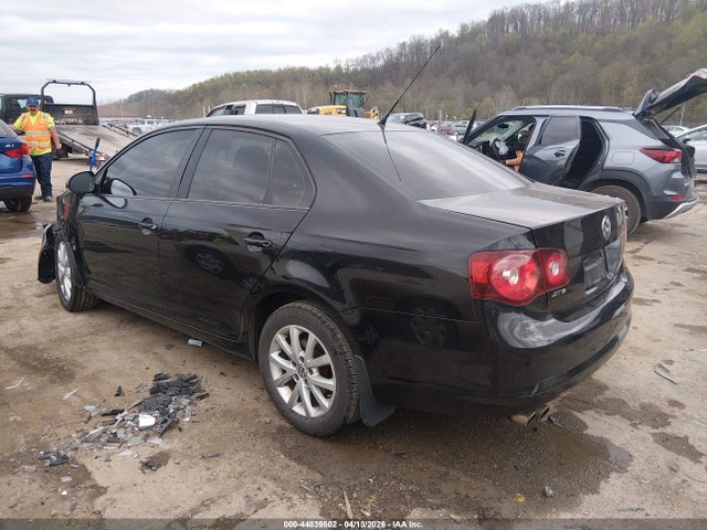 2010 Volkswagen Jetta Limited Edition მანქანა იყიდება აუქციონზე, vin: 3VWRZ7AJ5AM154132, აუქციონის ნომერი: 44839502