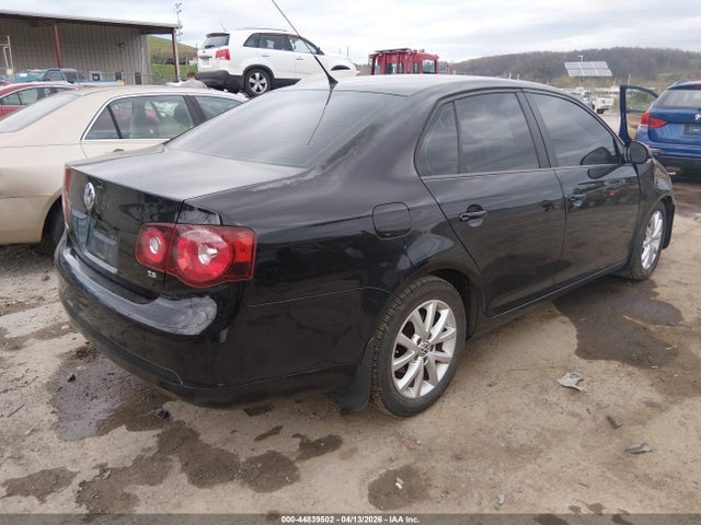 2010 Volkswagen Jetta Limited Edition მანქანა იყიდება აუქციონზე, vin: 3VWRZ7AJ5AM154132, აუქციონის ნომერი: 44839502