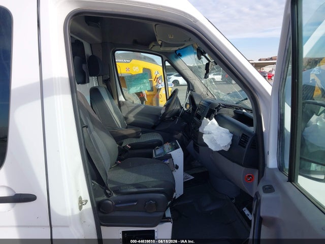 44839513 :رقم المزاد ، WD0PE7AD595421522 vin ، 2009 Dodge Sprinter 2500 مزاد بيع