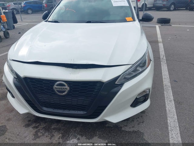 1N4BL4CV9NN305740 Nissan Altima Sr Fwd
