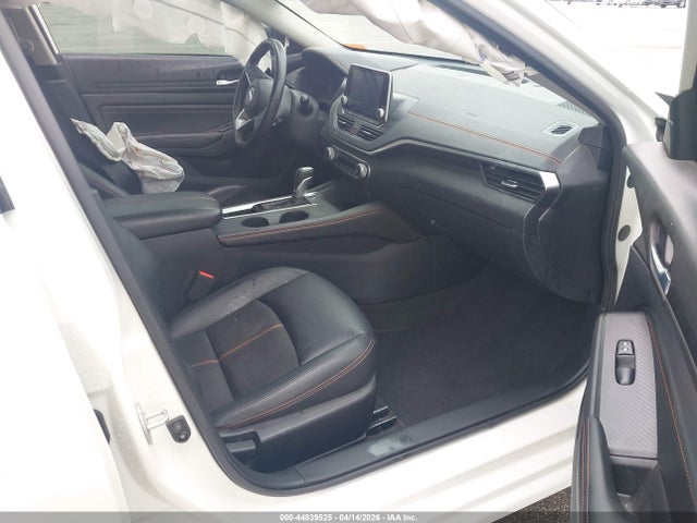 1N4BL4CV9NN305740 Nissan Altima Sr Fwd