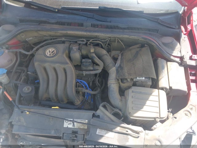 2014 Volkswagen Jetta 2.0l S მანქანა იყიდება აუქციონზე, vin: 3VW2K7AJ2EM376574, აუქციონის ნომერი: 44839529