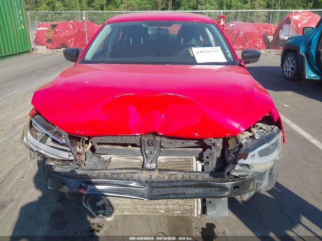 2014 Volkswagen Jetta 2.0l S მანქანა იყიდება აუქციონზე, vin: 3VW2K7AJ2EM376574, აუქციონის ნომერი: 44839529