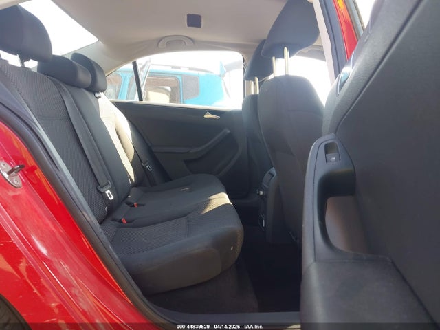 2014 Volkswagen Jetta 2.0l S მანქანა იყიდება აუქციონზე, vin: 3VW2K7AJ2EM376574, აუქციონის ნომერი: 44839529