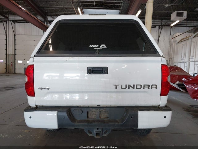 5TFAY5F14GX559076 Toyota Tundra 1794 5.7l V8