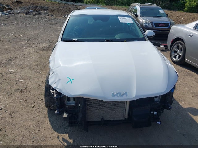 44839537 :رقم المزاد ، 5XXG14J22NG131276 vin ، 2022 Kia K5 Lxs مزاد بيع