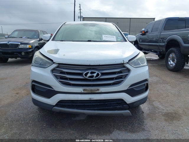 2017 Hyundai Santa Fe Sport 2.4l მანქანა იყიდება აუქციონზე, vin: 5NMZT3LB5HH042205, აუქციონის ნომერი: 44839564