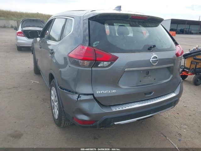 2017 NISSAN ROGUE JN8AT2MT7HW387770 Photo 2