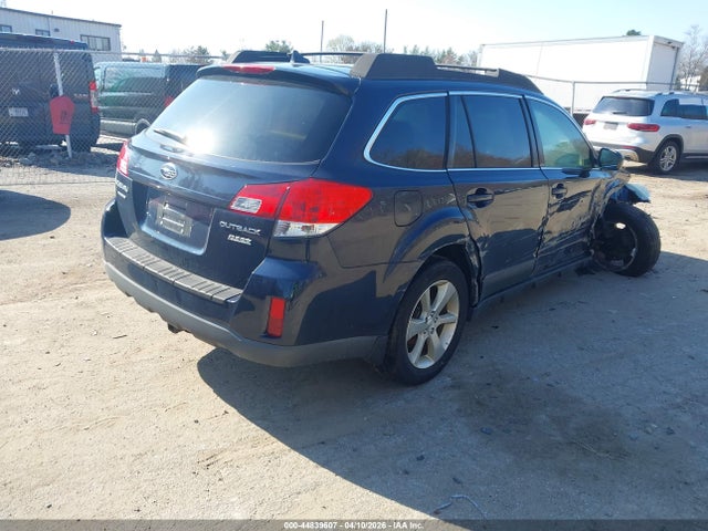 Aukcja sprzedaży 2014 Subaru Outback 2.5i Limited, vin: 4S4BRBLC0E3251571, numer aukcji: 44839607