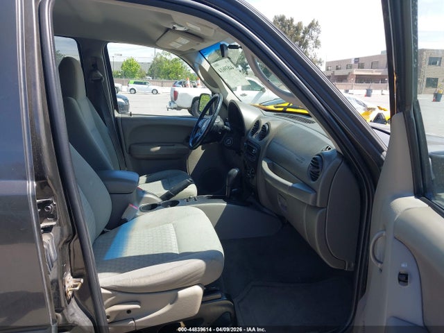 2006 JEEP LIBERTY 1J4GL48K06W270252 Photo 4