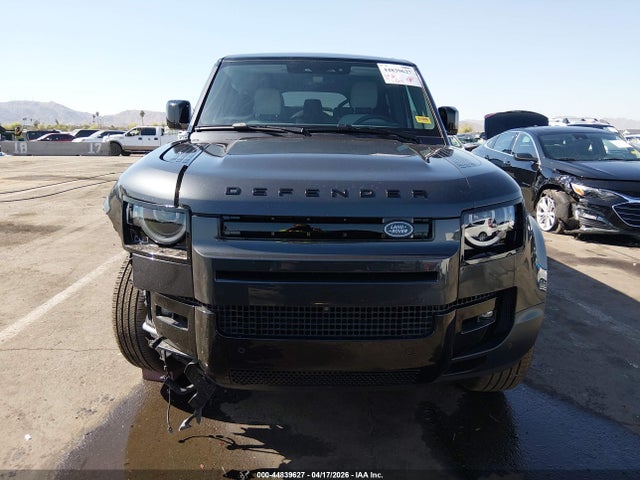 SALEJFFU0T2490599 Land Rover Defender P300 S