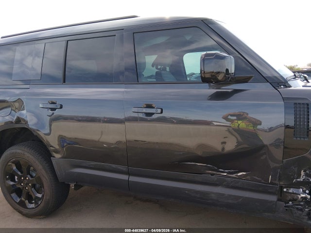 SALEJFFU0T2490599 Land Rover Defender P300 S