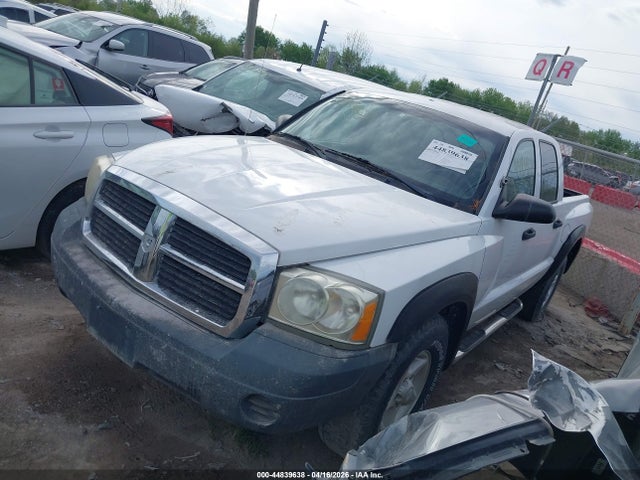 2005 Dodge Dakota Laramie მანქანა იყიდება აუქციონზე, vin: 1D7HE58N35S133094, აუქციონის ნომერი: 44839638