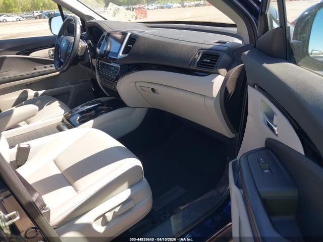 Продаж на аукціоні авто 2016 Honda Pilot Touring, vin: 5FNYF6H98GB021858, номер лоту: 44839640