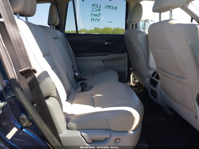 Продаж на аукціоні авто 2016 Honda Pilot Touring, vin: 5FNYF6H98GB021858, номер лоту: 44839640