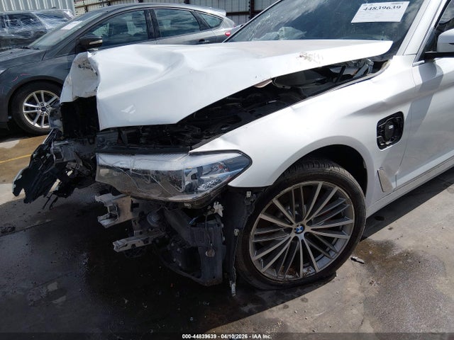 44839639 :رقم المزاد ، WBAJA9C58KB391769 vin ، 2019 Bmw 530e Iperformance مزاد بيع