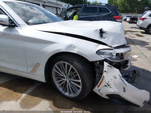 44839639 :رقم المزاد ، WBAJA9C58KB391769 vin ، 2019 Bmw 530e Iperformance مزاد بيع