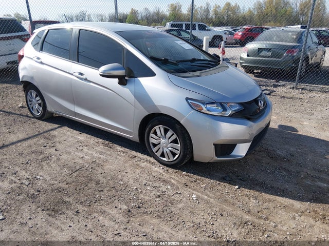 Продажа на аукционе авто 2015 Honda Fit Lx, vin: 3HGGK5H53FM757763, номер лота: 44839647