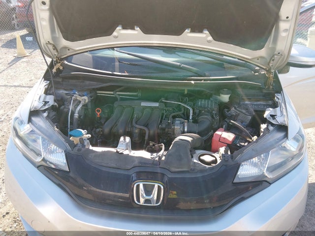 Продажа на аукционе авто 2015 Honda Fit Lx, vin: 3HGGK5H53FM757763, номер лота: 44839647
