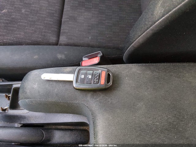 Продажа на аукционе авто 2015 Honda Fit Lx, vin: 3HGGK5H53FM757763, номер лота: 44839647