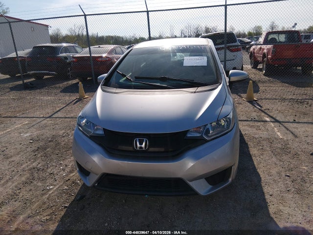 Продажа на аукционе авто 2015 Honda Fit Lx, vin: 3HGGK5H53FM757763, номер лота: 44839647