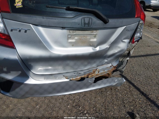 Продажа на аукционе авто 2015 Honda Fit Lx, vin: 3HGGK5H53FM757763, номер лота: 44839647