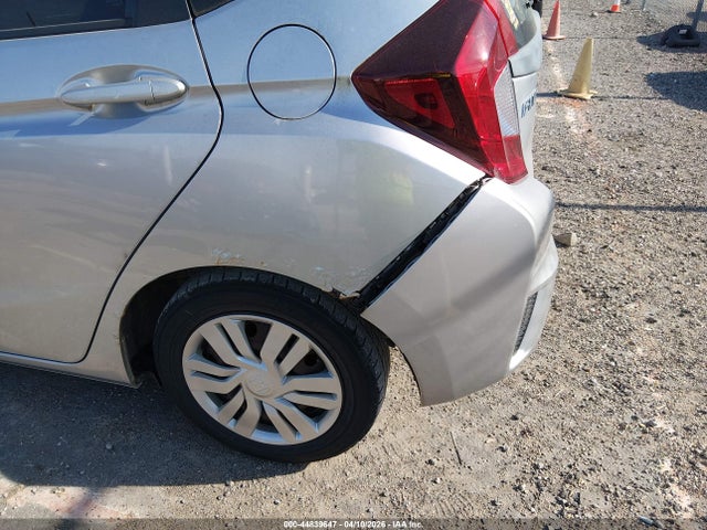 Продажа на аукционе авто 2015 Honda Fit Lx, vin: 3HGGK5H53FM757763, номер лота: 44839647
