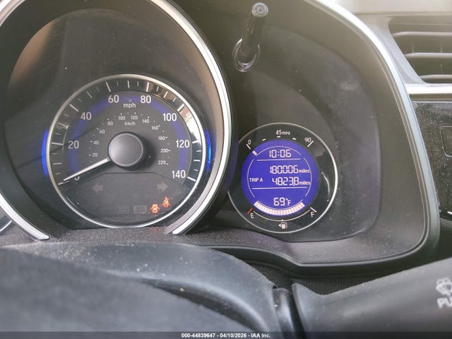 Продажа на аукционе авто 2015 Honda Fit Lx, vin: 3HGGK5H53FM757763, номер лота: 44839647