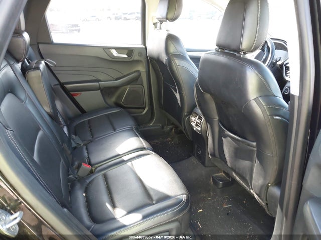 44839657 :رقم المزاد ، 1FMCU0H62MUB19544 vin ، 2021 Ford Escape Sel مزاد بيع