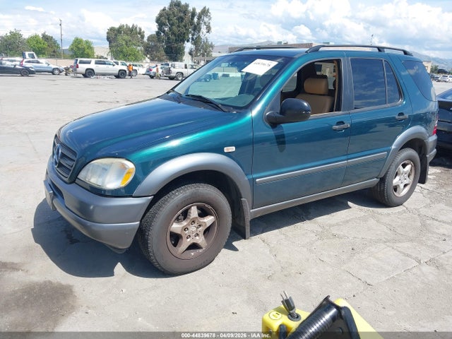 44839678 :رقم المزاد ، 4JGAB54E7WA034355 vin ، 1998 Mercedes-benz Ml 320 Classic مزاد بيع