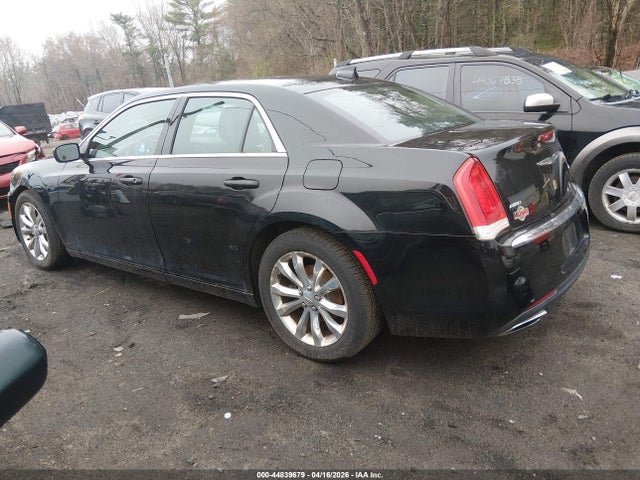 44839679 :رقم المزاد ، 2C3CCARG2HH648574 vin ، 2017 Chrysler 300 Limited Awd مزاد بيع