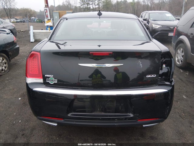 44839679 :رقم المزاد ، 2C3CCARG2HH648574 vin ، 2017 Chrysler 300 Limited Awd مزاد بيع