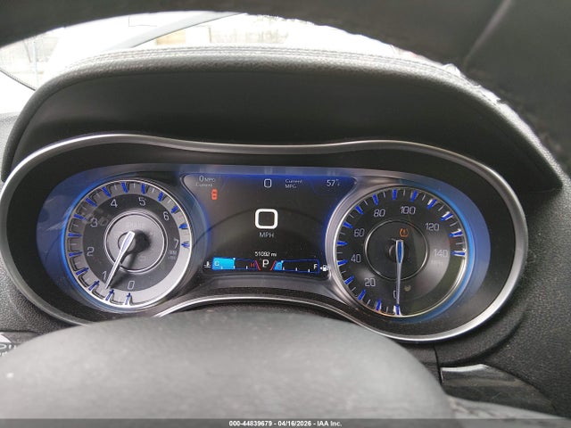 44839679 :رقم المزاد ، 2C3CCARG2HH648574 vin ، 2017 Chrysler 300 Limited Awd مزاد بيع