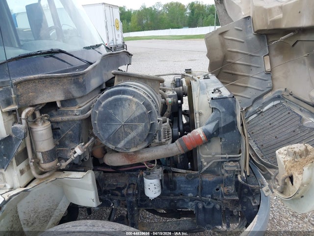 44839696 :رقم المزاد ، 1HTMMAAN23H582178 vin ، 2003 International 4000 4300 مزاد بيع