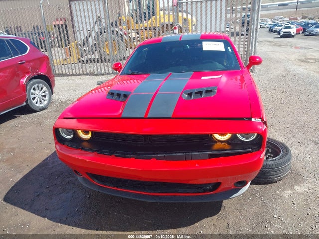 2C3CDZAG5GH245646 Dodge Challenger Sxt