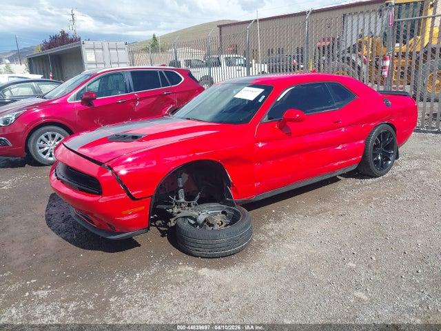 2C3CDZAG5GH245646 Dodge Challenger Sxt