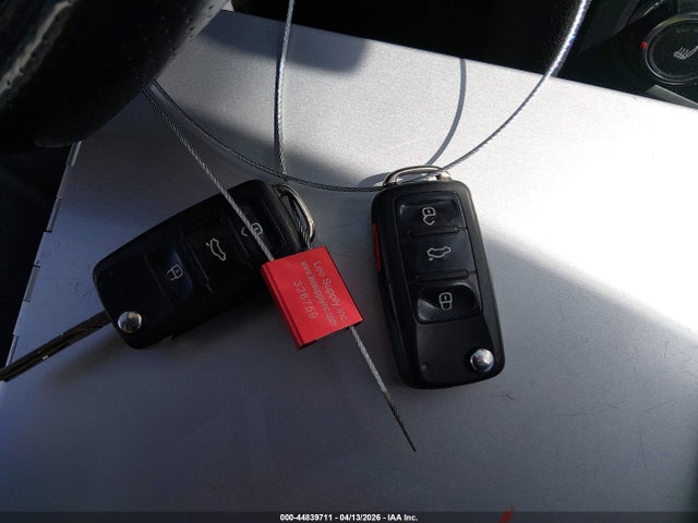 44839711 :رقم المزاد ، WVWED7AJ2DW072475 vin ، 2013 Volkswagen Gti 2-door مزاد بيع