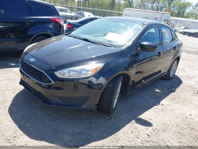 2018 FORD FOCUS 1FADP3FE4JL227585 Photo 1