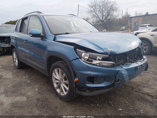 Auction sale of the 2017 Volkswagen Tiguan 2.0t/2.0t S, vin: WVGAV7AX7HK049749, lot number: 44839747