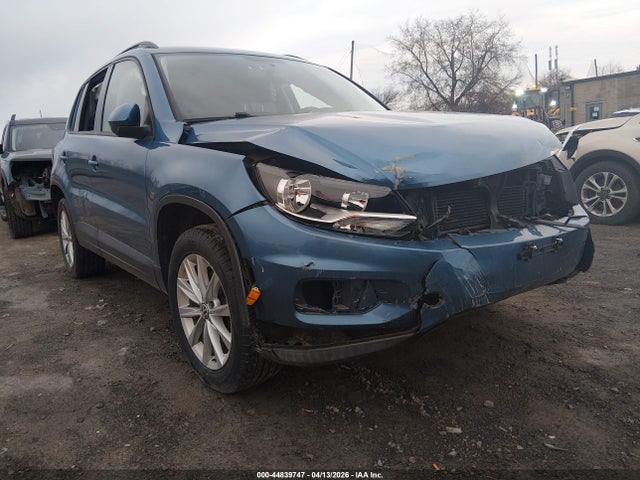 44839747 :رقم المزاد ، WVGAV7AX7HK049749 vin ، 2017 Volkswagen Tiguan 2.0t/2.0t S مزاد بيع